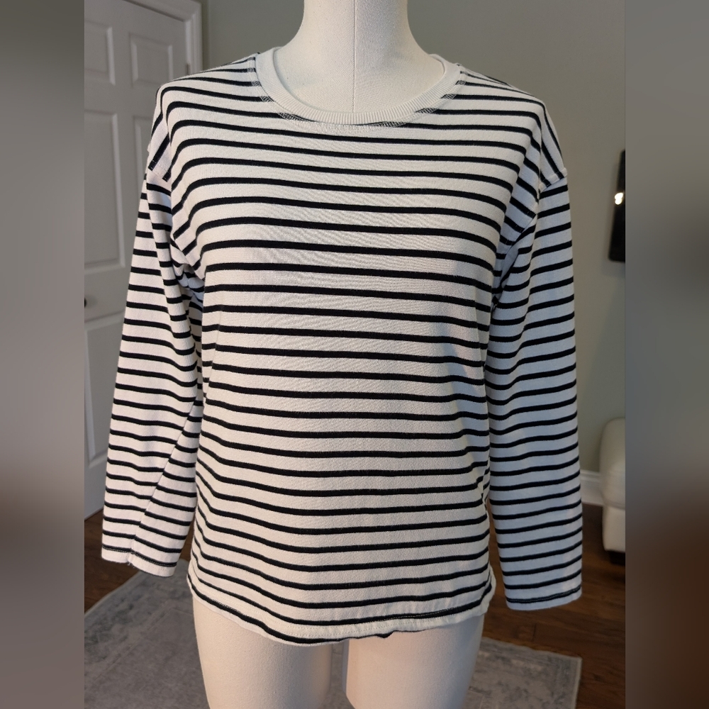 Zara Women’s 100% Cotton Top Black and White  Minimalist Size S